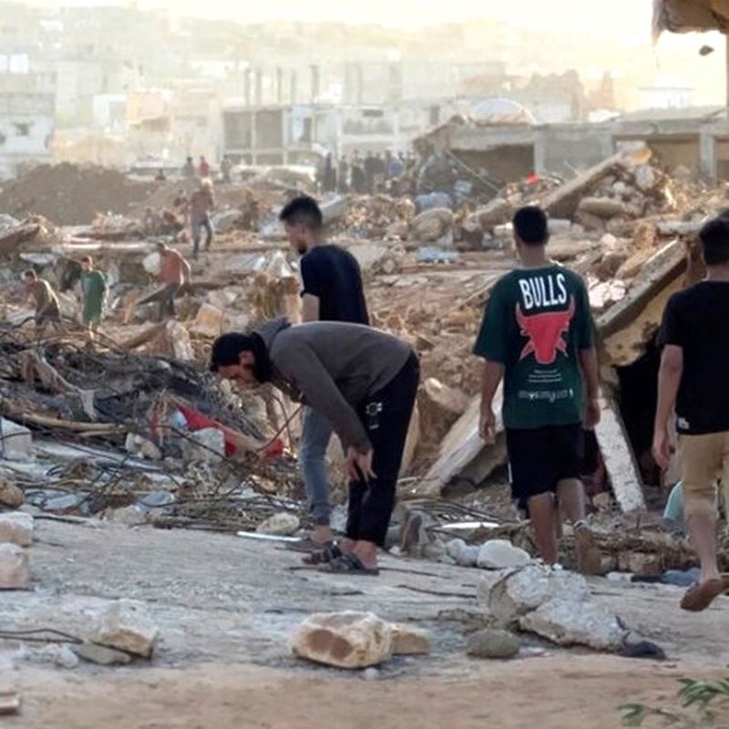 Næsten halvdelen af byen Derna i Libyen blev revet væk af vandmasserne. Ritzau Scanpix 