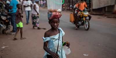 Få piger og kvinder i sikkerhed i den Centralafrikanske Republik