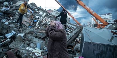 Åbn link til Hjælp ofre for jordskælvene de næste 6 måneder 