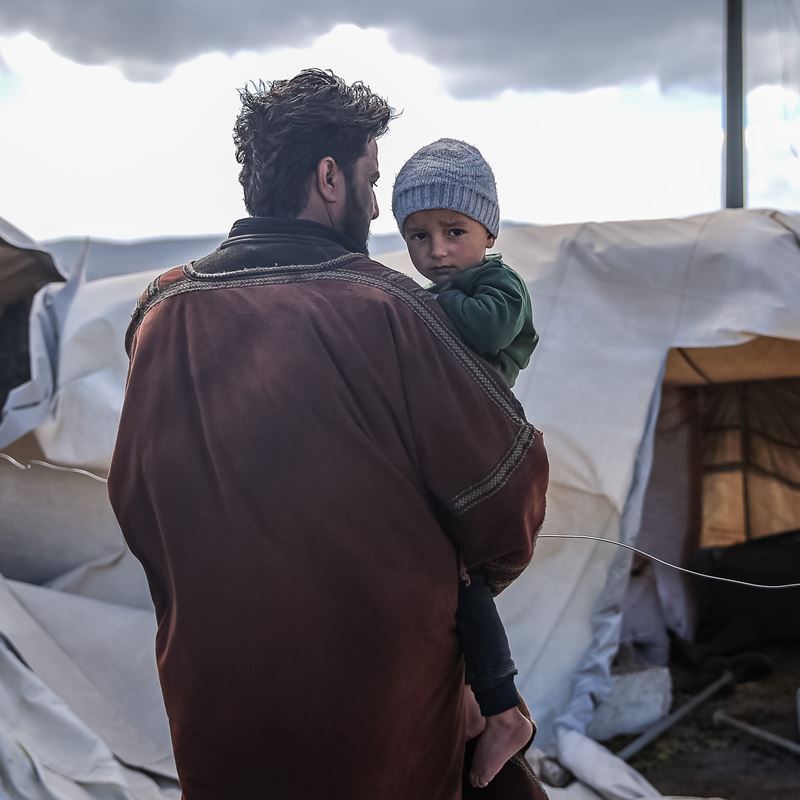 Alt for mange børn og voksne er hjemløse og lever under risikable forhold i Syrien. Anadolu Agency/Getty Images